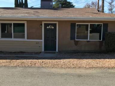 Main picture of 221 W County Line Rd