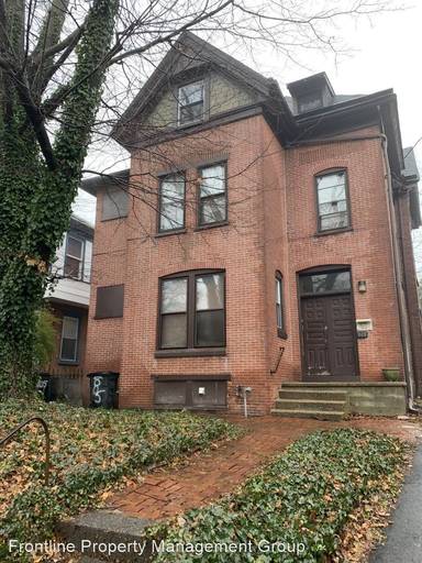 Main picture of 805 N Franklin St