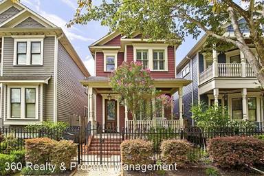 Main picture of 632 W 17th St