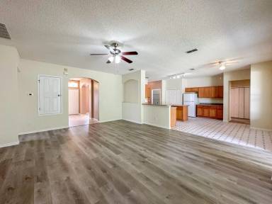 Main picture of 2776 Cabernet Cir