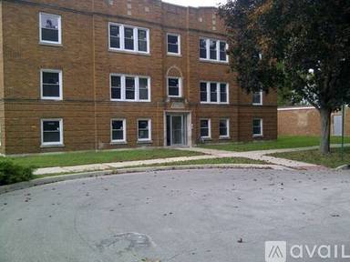 Main picture of 1404 Darrow Ave