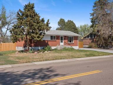 Main picture of 173 E Panama Dr