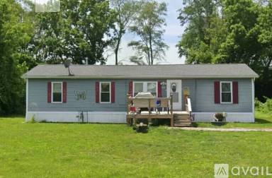 Main picture of 602 S County Road 800 E