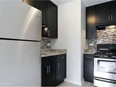 Main picture of 6416 S Saint Lawrence Ave