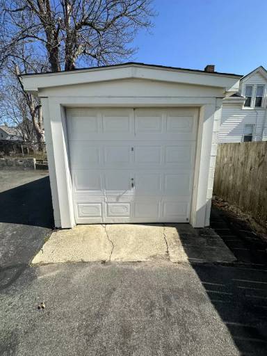 Main picture of 101 Winter St