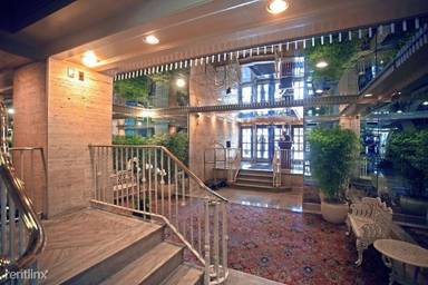 Main picture of Claridge's