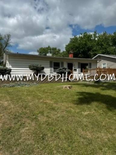 Main picture of 5225 Riviera Dr