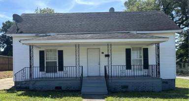Main picture of 209 McClurd St