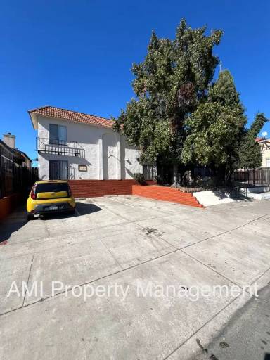 Main picture of 4254 Highland Ave