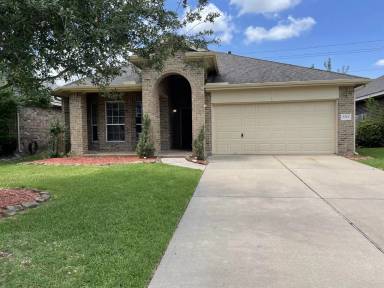 Main picture of 2313 Cantabria Ln