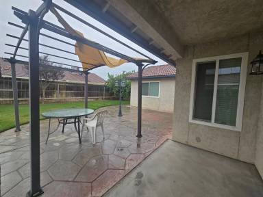 Main picture of 952 Scotland St