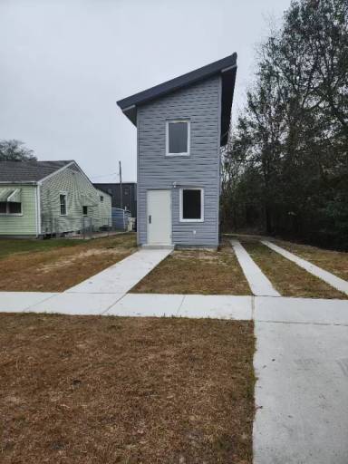 Main picture of 5701 Argonne Blvd