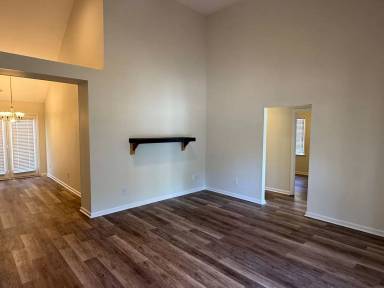 Main picture of 3660 Lake Spring Ave NW