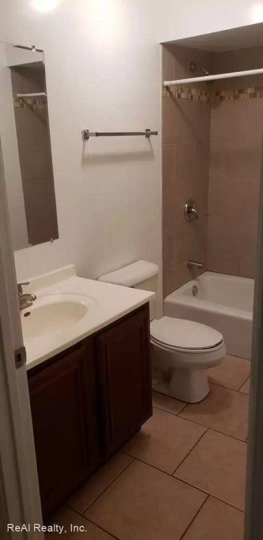 Main picture of 436 N Roberts Dr
