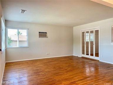 Main picture of 2943 Waldorf Dr