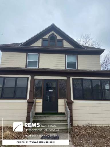 Main picture of 437 Clark St