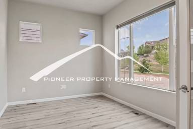 Main picture of 75 N Raven Mine Dr