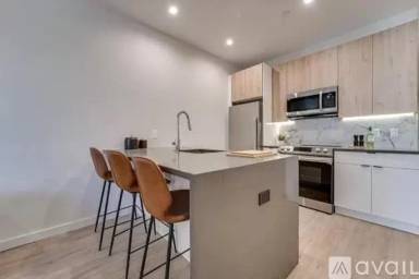 Main picture of 311 Pine St