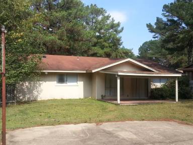 Main picture of 667 Tifton Dr