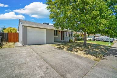 Main picture of 4970 Bradford Dr