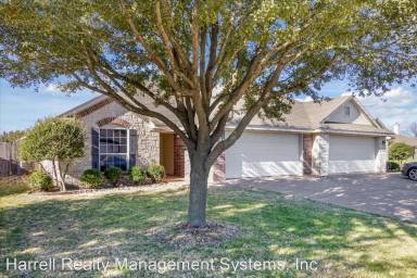 Main picture of 618 Park Hill Cir