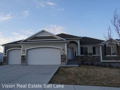 Main picture of Sunset Pointe