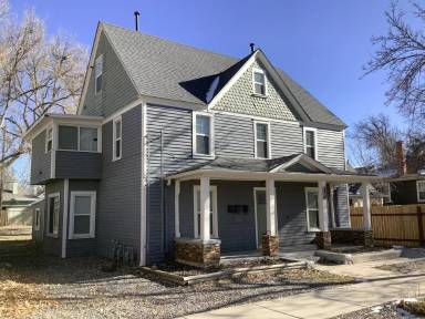 Main picture of 219 N Institute St