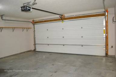 Main picture of 2604 Blueline Cir