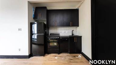 Main picture of 1664 Woodbine St