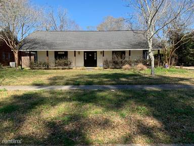 Main picture of 12941 Deerpath Way