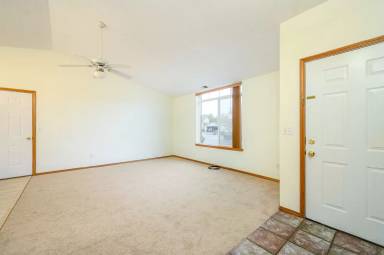 Main picture of 357 NE Faulconer Ct