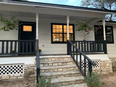 Main picture of 17510 Lake Shore Dr