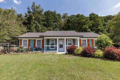 Main picture of 330 Monty Dr