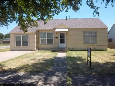 Main picture of 4200 S Ong St
