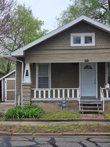 Main picture of 419 Montrose St
