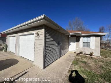 Main picture of 215 Eagle Cir