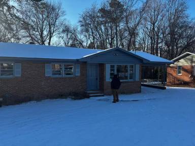 Main picture of 5632 Birch Rd