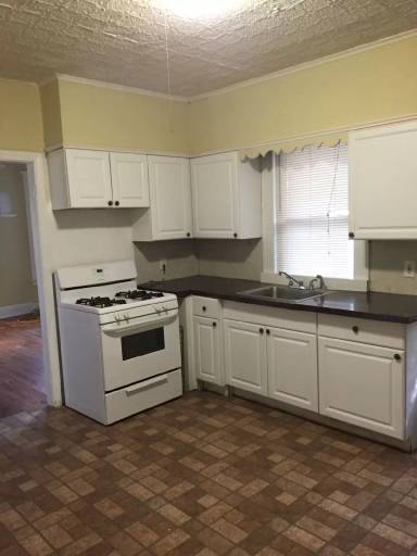 Main picture of 363 Watertown Ave