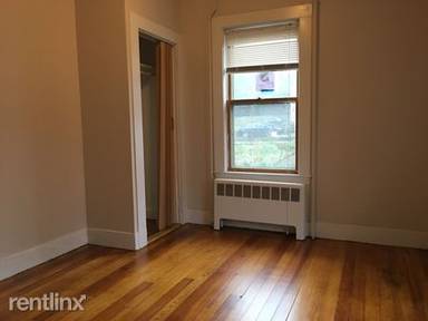 Main picture of 6 Reeds Ct
