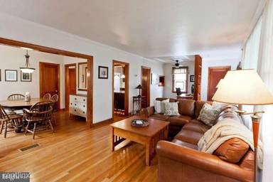 Main picture of 504 E Patrick St