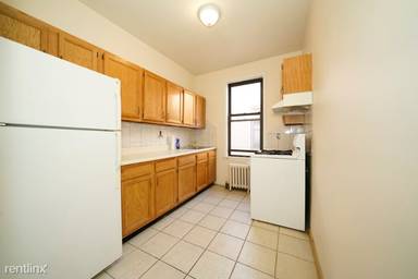 Main picture of 3051 34th St