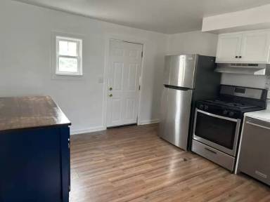 Main picture of 83 Carpenter St