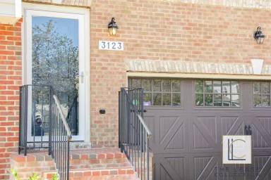 Main picture of 3123 Presidential Golf Dr