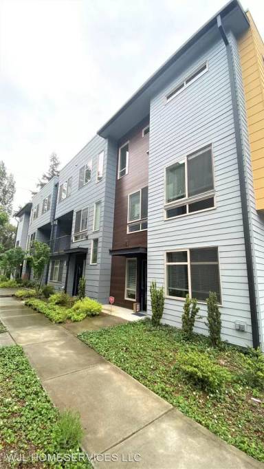 Main picture of 16363 NE 12th Pl