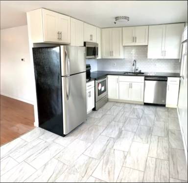 Main picture of 4 Union Ave