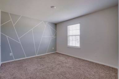 Main picture of 106 Gallant Fox Ln