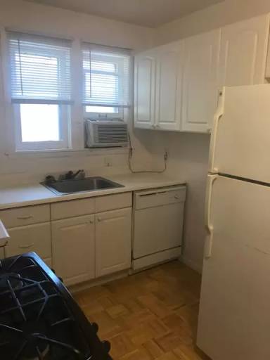 Main picture of 868 Garfield Ave