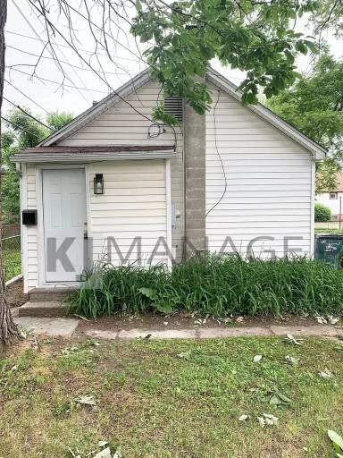 Main picture of 504 E Bernhard Ave