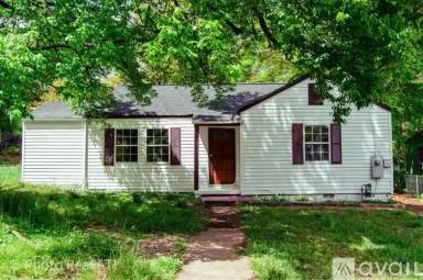 Main picture of 2067 Ben Hill Rd