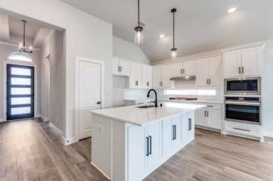 Main picture of 6113 White Creek Dr